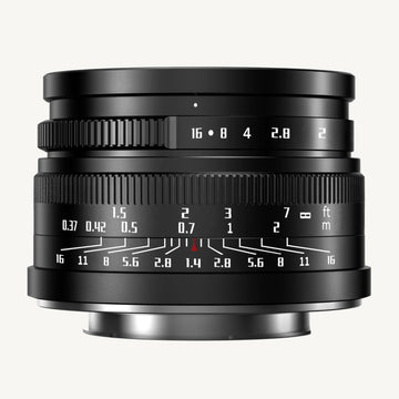 7Artisans 35mm f/1.4 Lens / APS-C